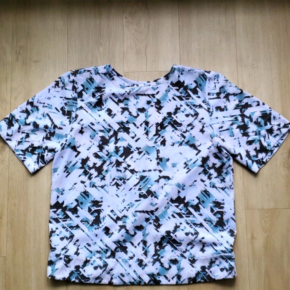Geo print top